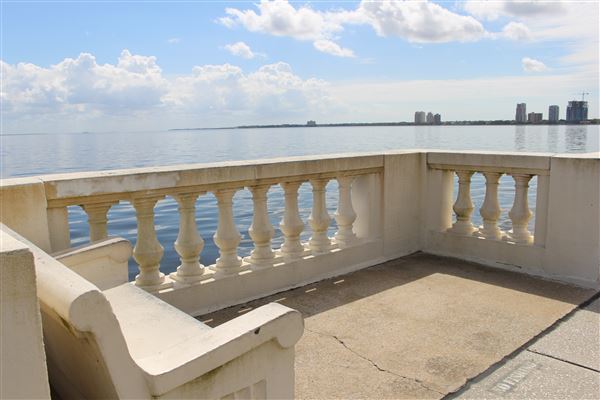 Bayshore Boulevard