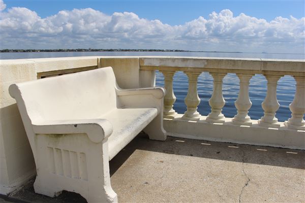 Bayshore Boulevard